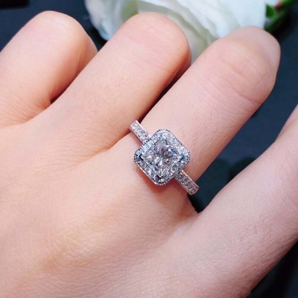 Fashion Diamonds Ring - Picture 4 of 7